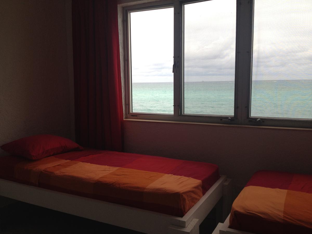 Bahasea Backpackers Hostel Nassau Bagian luar foto